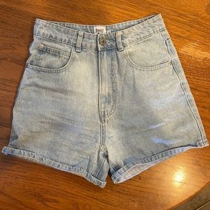 Princess Polly mom shorts